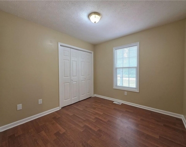 186 S Red Oak Way - Photo Thumbnail 8