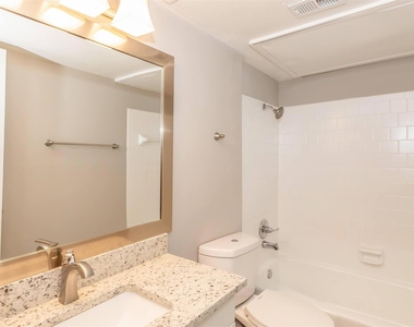 1212 Hampshire Ln - Photo Thumbnail 34