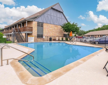 1212 Hampshire Ln - Photo Thumbnail 42
