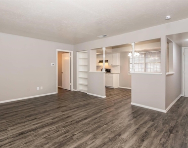 1212 Hampshire Ln - Photo Thumbnail 22