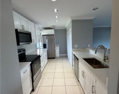 7012 Constitution Boulevard - Photo Thumbnail 20