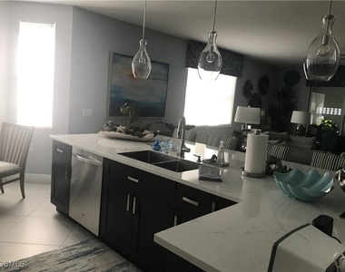 11021 Gulf Reflections Drive - Photo Thumbnail 23