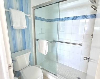 3443 Gulf Shore Boulevard N - Photo Thumbnail 5