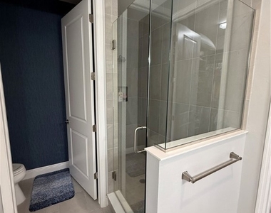 2543 Seychelles Drive - Photo Thumbnail 9