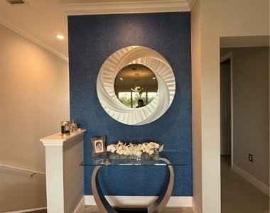 2543 Seychelles Drive - Photo Thumbnail 3