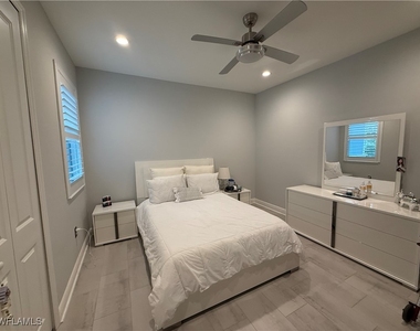 2543 Seychelles Drive - Photo Thumbnail 11