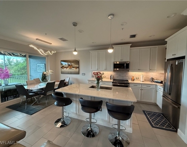 2543 Seychelles Drive - Photo Thumbnail 5