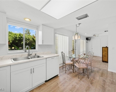 849 Palm View Drive - Photo Thumbnail 11