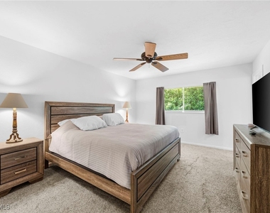 849 Palm View Drive - Photo Thumbnail 13