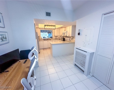 4240 Lake Forest Drive - Photo Thumbnail 24