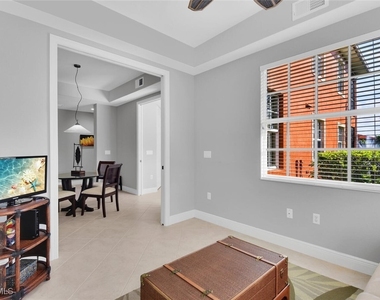 6413 Legacy Circle - Photo Thumbnail 19