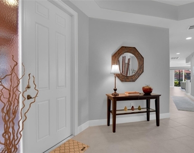 6413 Legacy Circle - Photo Thumbnail 5