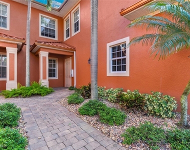 6413 Legacy Circle - Photo Thumbnail 29