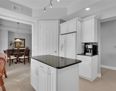 6413 Legacy Circle - Photo Thumbnail 12