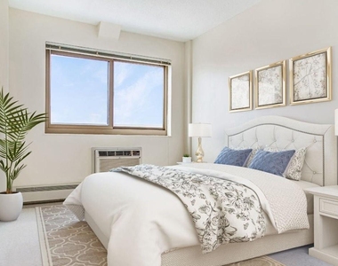 195 Pleasant St - Photo Thumbnail 6