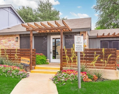 1212 Hampshire Ln - Photo Thumbnail 47