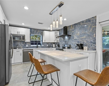6822 S Wall Street - Photo Thumbnail 1
