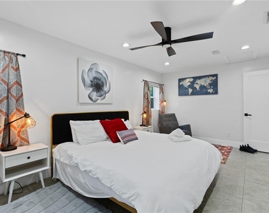 6822 S Wall Street - Photo Thumbnail 6
