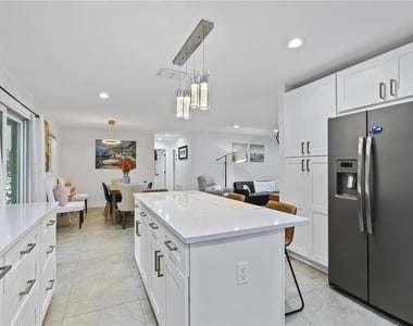 6822 S Wall Street - Photo Thumbnail 18