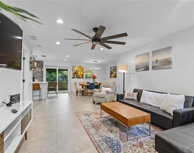 6822 S Wall Street - Photo Thumbnail 14