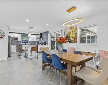 6822 S Wall Street - Photo Thumbnail 16