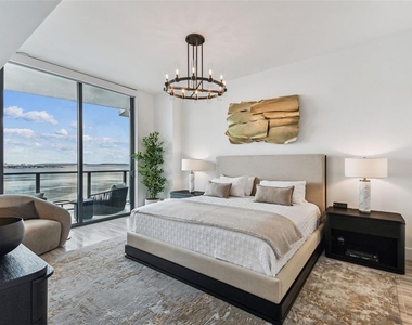 3101 Bayshore Boulevard - Photo Thumbnail 9