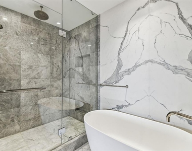 3101 Bayshore Boulevard - Photo Thumbnail 14