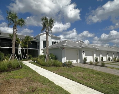 14261 Heritage Landing Boulevard - Photo Thumbnail 28
