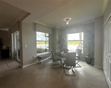 14261 Heritage Landing Boulevard - Photo Thumbnail 8