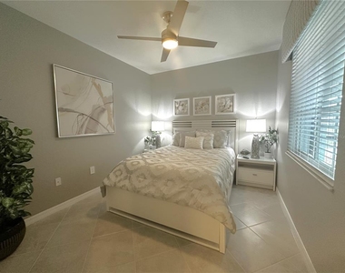 14261 Heritage Landing Boulevard - Photo Thumbnail 19