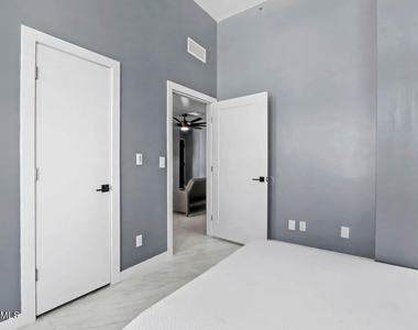 301 S El Paso Street - Photo Thumbnail 19