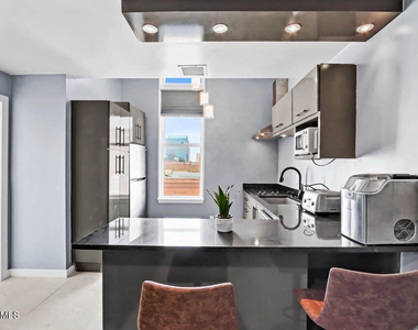 301 S El Paso Street - Photo Thumbnail 8