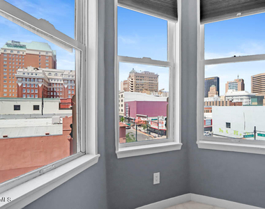 301 S El Paso Street - Photo Thumbnail 4