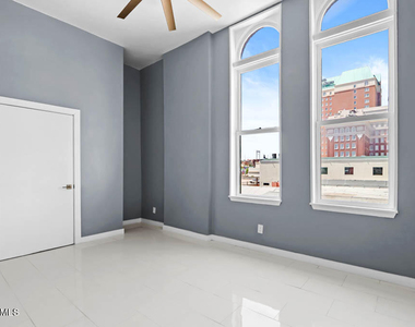 301 S El Paso Street - Photo Thumbnail 32