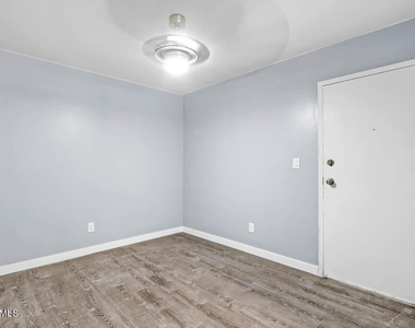 301 S El Paso Street - Photo Thumbnail 36