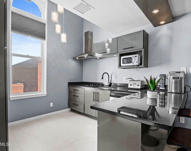 301 S El Paso Street - Photo Thumbnail 10