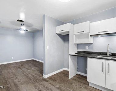 301 S El Paso Street - Photo Thumbnail 38