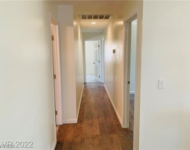 501 Slayton Drive - Photo Thumbnail 2