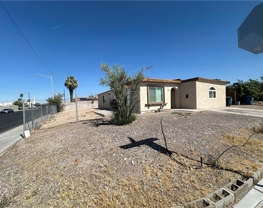 501 Slayton Drive - Photo Thumbnail 1