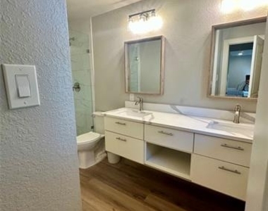 2215 Lake Sharon Drive - Photo Thumbnail 12