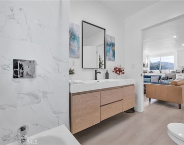 3115 Arvia Street - Photo Thumbnail 5