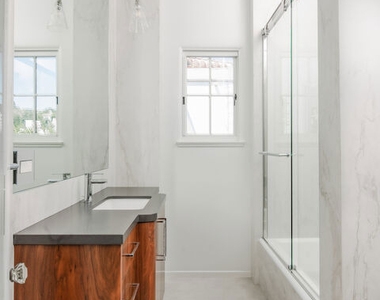 1302 Sweetzer Avenue - Photo Thumbnail 22