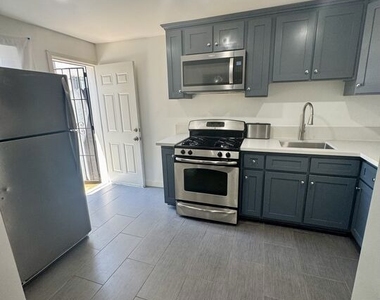 2911 W Florence Avenue - Photo Thumbnail 14