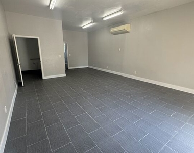 2911 W Florence Avenue - Photo Thumbnail 1
