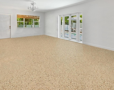 202 32nd Street - Photo Thumbnail 12