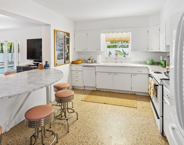 202 32nd Street - Photo Thumbnail 18