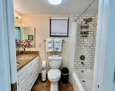 11863 Wimbledon Circle - Photo Thumbnail 5