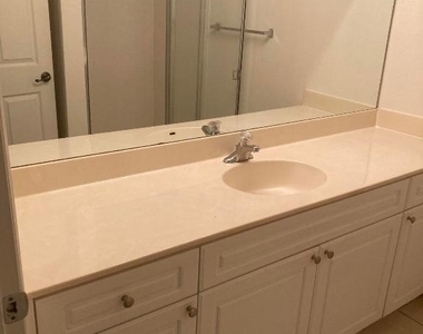 3018 Alcazar Place - Photo Thumbnail 20