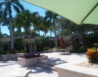 3018 Alcazar Place - Photo Thumbnail 14