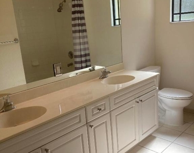 3018 Alcazar Place - Photo Thumbnail 42